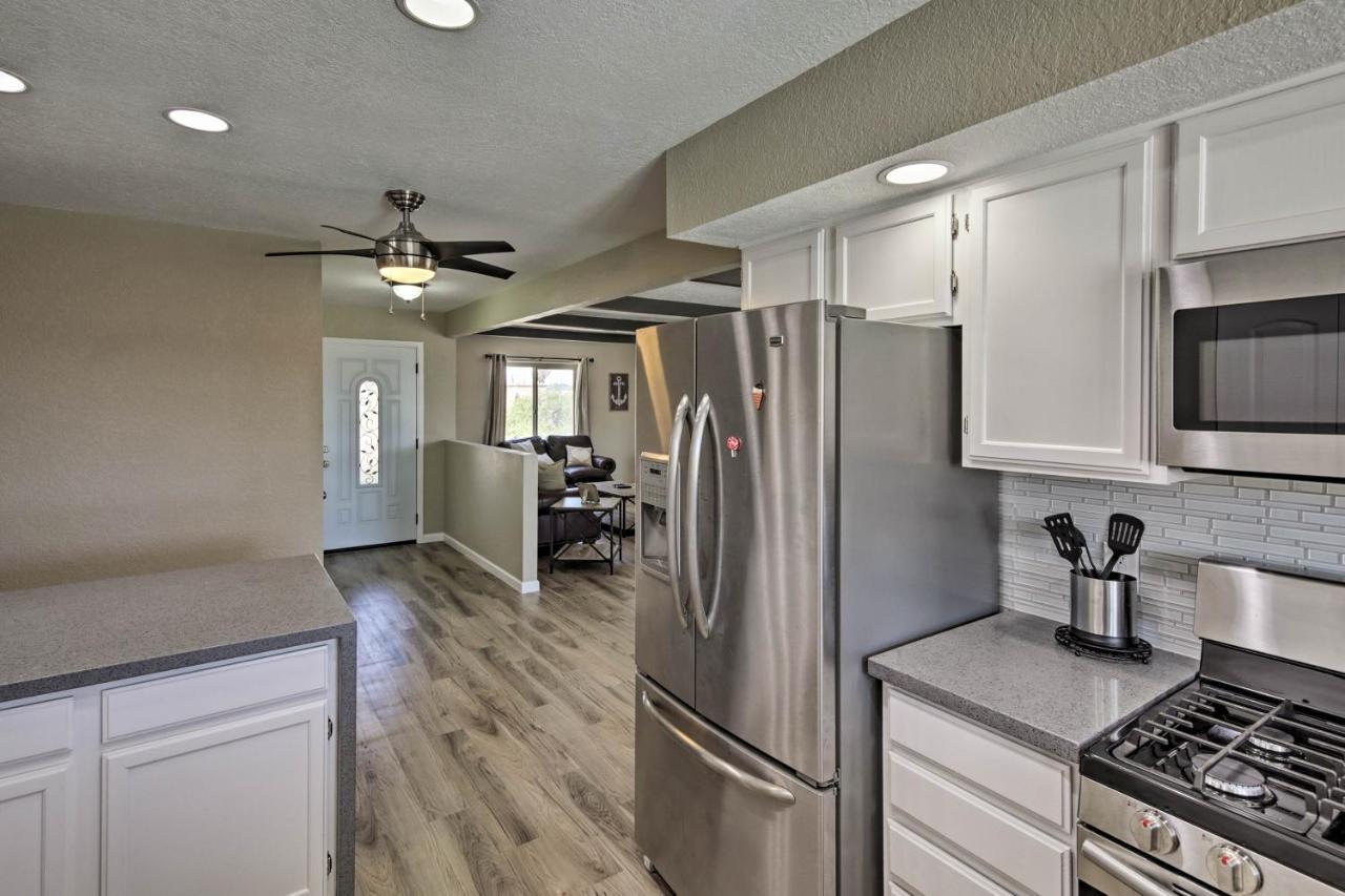 Lake Havasu Home With Pool And Mtn Views, Near Marina Lake Havasu City Exterior foto